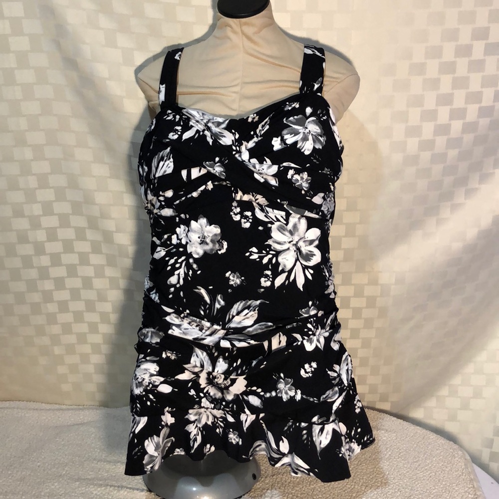 Lands’ End Womens Plus Swimsuit Tankini Top